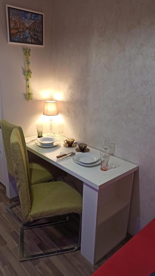 Cozy Home Bujorilor ทิมิชัวรา ภายนอก รูปภาพ